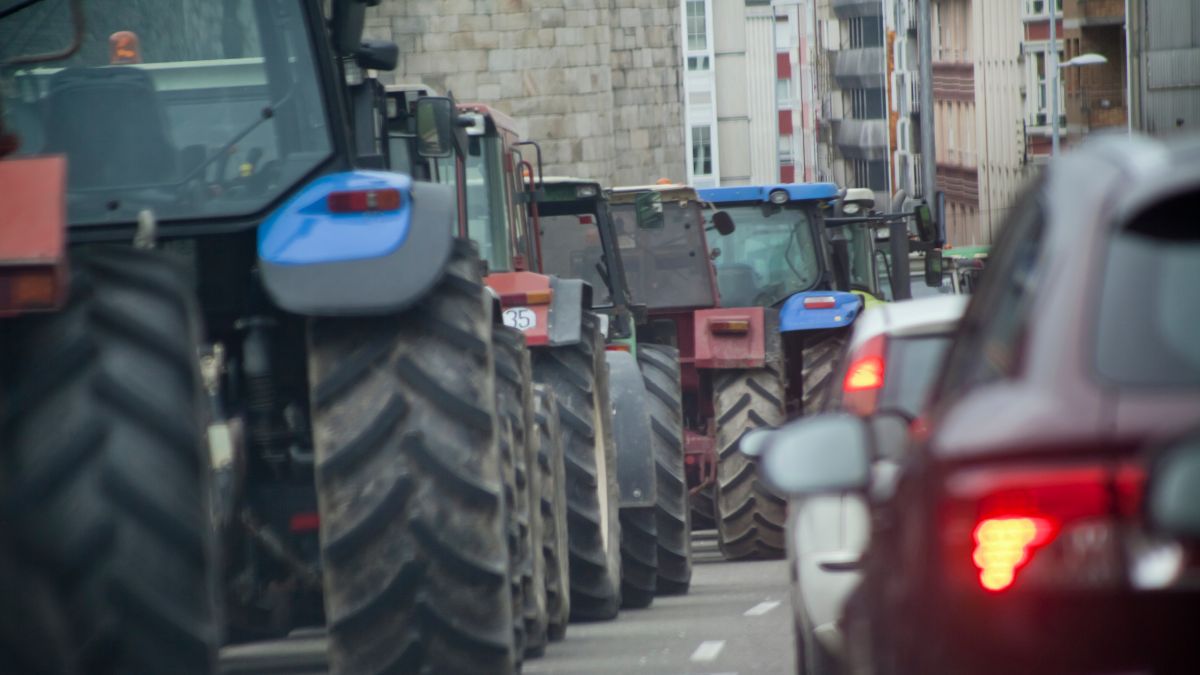 rifornimento gasolio agricolo trattore